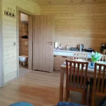 Przy Jeziorze żywieckim Z Widokiem Na Skrzyczne *