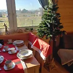 Przy Jeziorze żywieckim Z Widokiem Na Skrzyczne * Żywiec