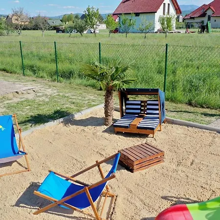 Przy Jeziorze Zywieckim Z Widokiem Na Skrzyczne Zywiec
