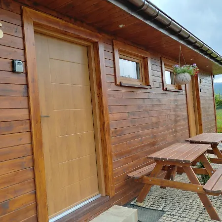 Przy Jeziorze Zywieckim Z Widokiem Na Skrzyczne Żywiec