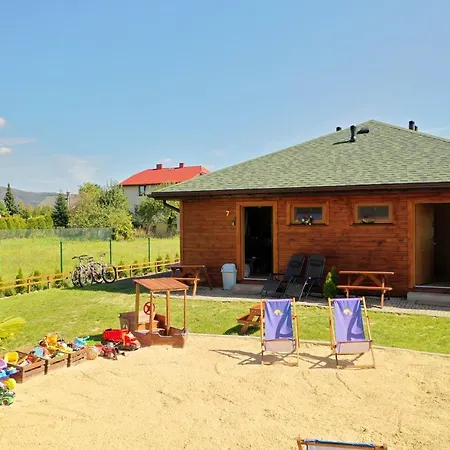 Przy Jeziorze Zywieckim Z Widokiem Na Skrzyczne