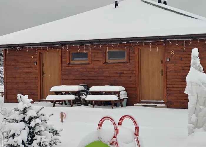 Przy Jeziorze Zywieckim Z Widokiem Na Skrzyczne